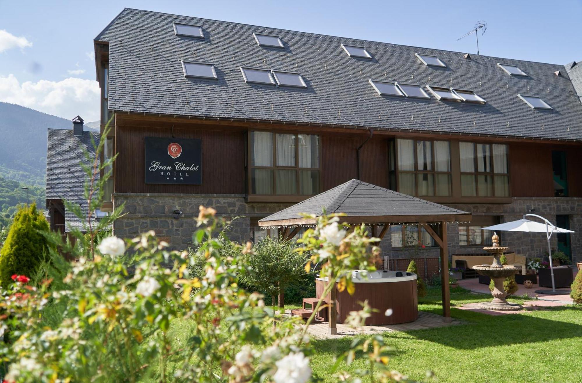 Gran Chalet Hotel & Petit Spa Vielha e Mijaran Exterior foto